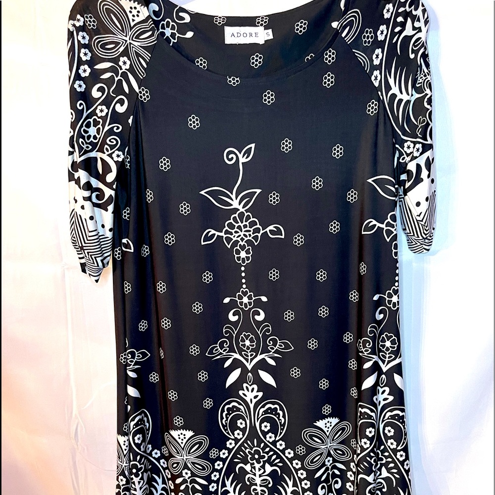 Beautiful black and white dress by Adore